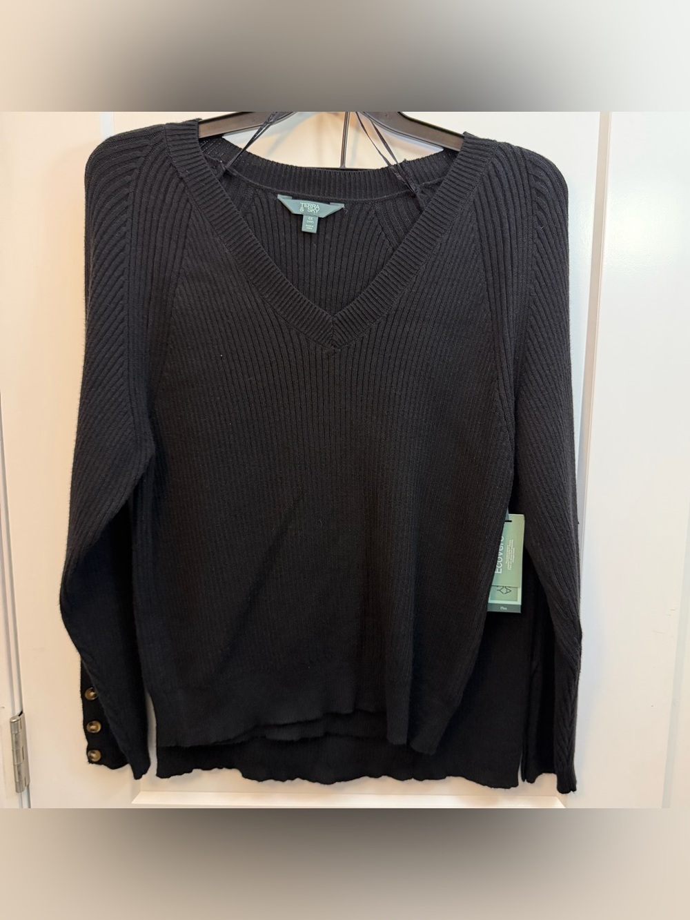 Terra & Sky Black V-Neck Ribbed Sweater skirt set